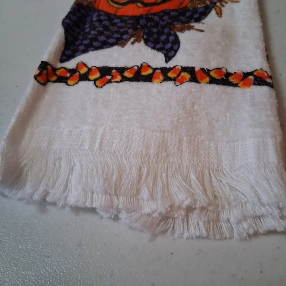Vintage Halloween Hand Towel NOS Small Fringe Pumpkin Head Scarkrow NEW 18" - Picture 10 of 10